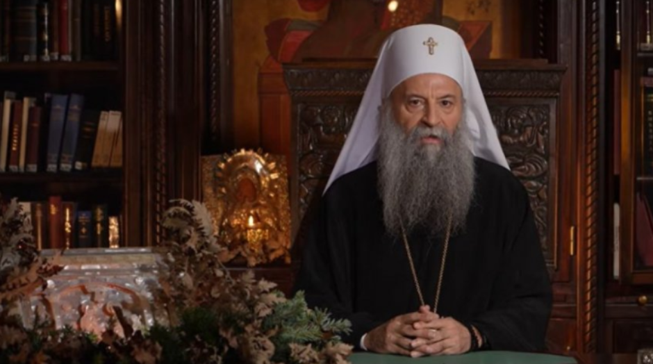 BOŽIĆNA POSLANICA PATRIJARHA PORFIRIJA: "Pozivamo sve da prevaziđemo podele, da zagrlimo jedni druge, da pružimo ruku (VIDEO)